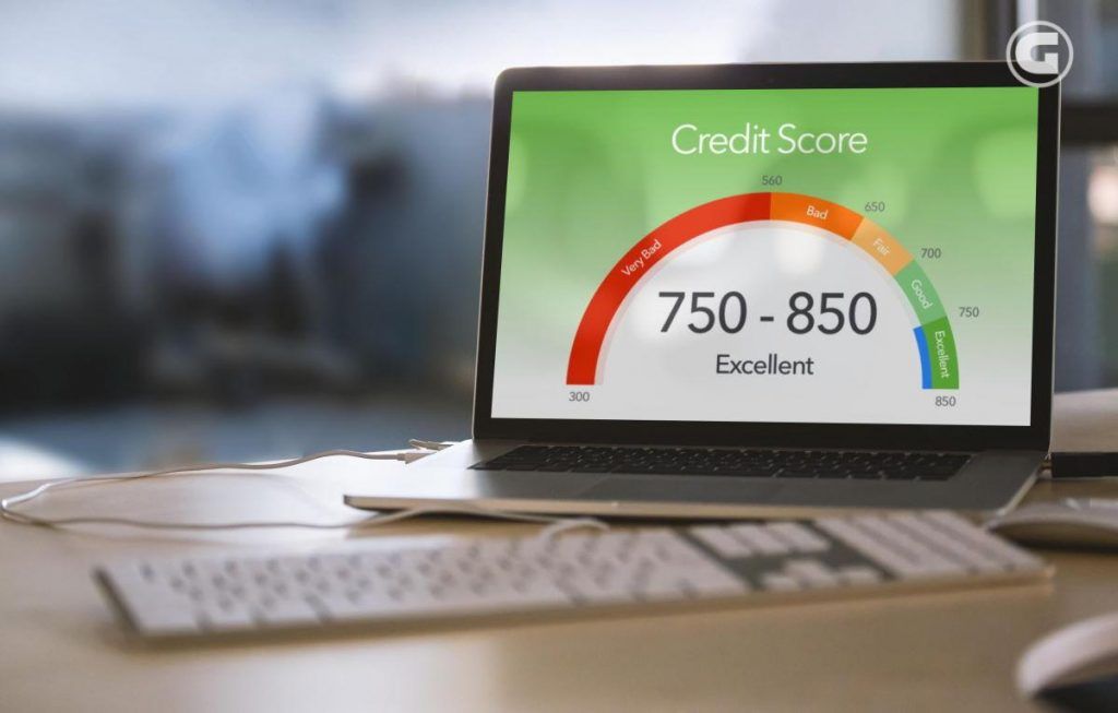 Skor kredit menjadi salah satu pertimbangan ketika mengajukan permohonan kredit. Jika skor kredit baik, semakin besar kemungkinan pengajuan kredit diterima, namun jika skor kredit buruk, masih ada kesempatan untuk diperbaiki.