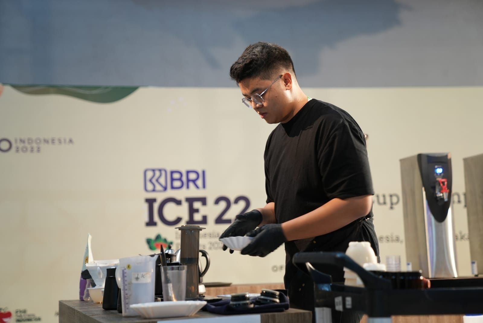 BRI ICE 2022 merupakan ajang pertemuan seluruh ekosistem kopi di Tanah Air yang digelar pada 26-29 Juli 2022 di JIExpo, Kemayoran, Jakarta.