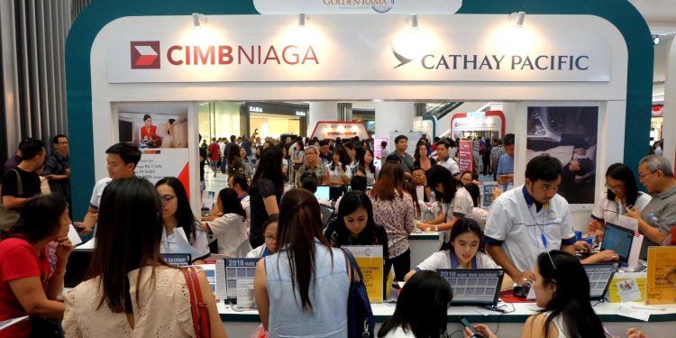 PT Bank CIMB Niaga Tbk (CIMB Niaga) bekerja sama dengan Cathay Pacific Airways Limited untuk kelima kalinya menyelenggarakan Cathay Pacific Travel Fair serentak di tiga kota, yakni Jakarta, Bandung, dan Surabaya, pada Kamis hingga Minggu, 18-21 Agustus 2022. 