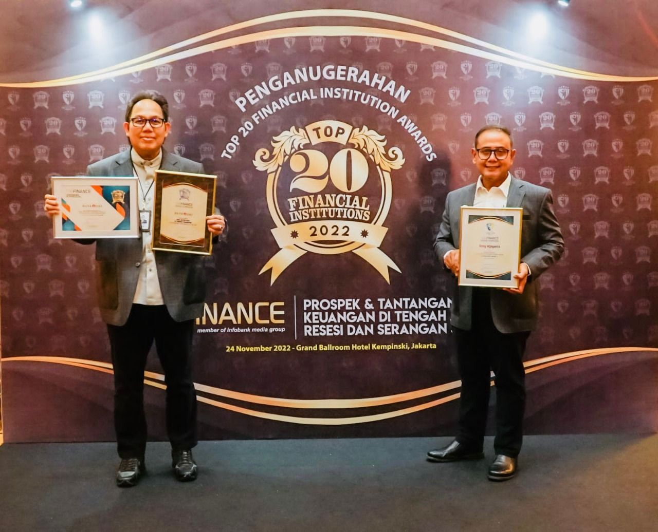 Penghargaan Top 20 Financial Institution Award 2022 ini merupakan apresiasi atas pencapaian kinerja Bank DKI yang mampu berhasil tumbuh dengan stabil selama tiga tahun terakhir.