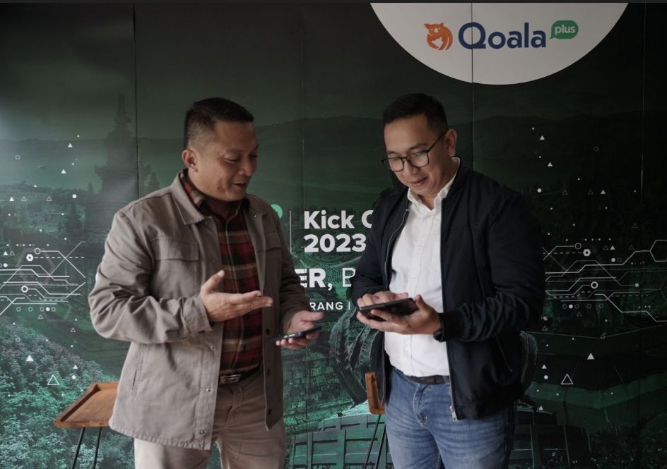 Kiri ke kanan: Adi Firman, VP of Sales Qoala Plus & Sugeng Purnomo, SVP of Sales and Partnership Qoala Plus.