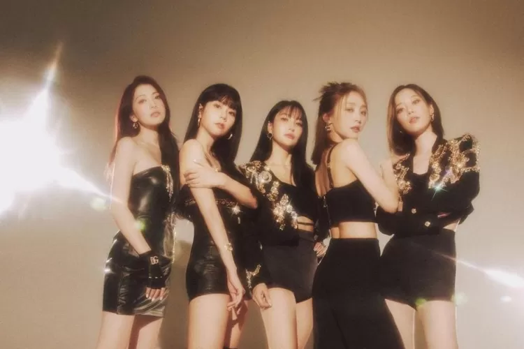 Setelah Hiatus 7 Tahun, Penampilan Iconic KARA Sukses Bikin Nostalgia di 'MAMA Awards 2022' (Tangkapan Layar Instagram @thesy88)