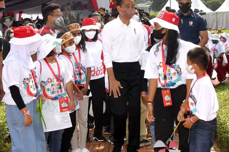 Di Hadiri Presiden Jokowi, Hari Anak Nasional di Gelar Online dan Offline di Kebun Raya Bogor (Foto : presidenri.go.id)