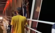 Detik-detik Menegangkan, Warga Selamatkan Wanita Gendong Anak yang Coba Bunuh Diri dari Jembatan
