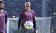 Jarang Terjadi! Ronaldo Sujud Syukur Usai Cetak Gol Kemenangan Al Nassr, Eks MU Bikin Penasaran Netizen