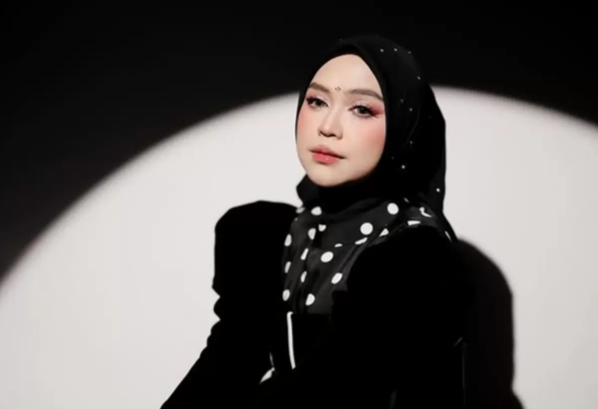 Begini pengakuan Ria Ricis soal ruqyah yang selama rutin dijalaninya karena mampu memberikan cukup banyak dampak positif baginya. (Instagram.com/@riaricis1795)