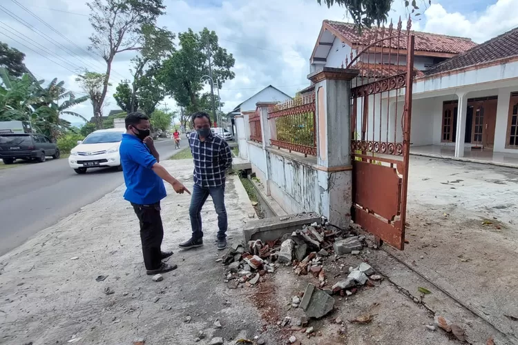 Terduga Teroris Sukoharjo Tewas Ditembak Densus 88 (Ayosolo.id)