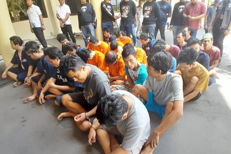 Tersangka kasus curanmor di Semarang yang berhasil ditangkap polisi. (Ayosemarang.com/ Audrian Firhannusa)