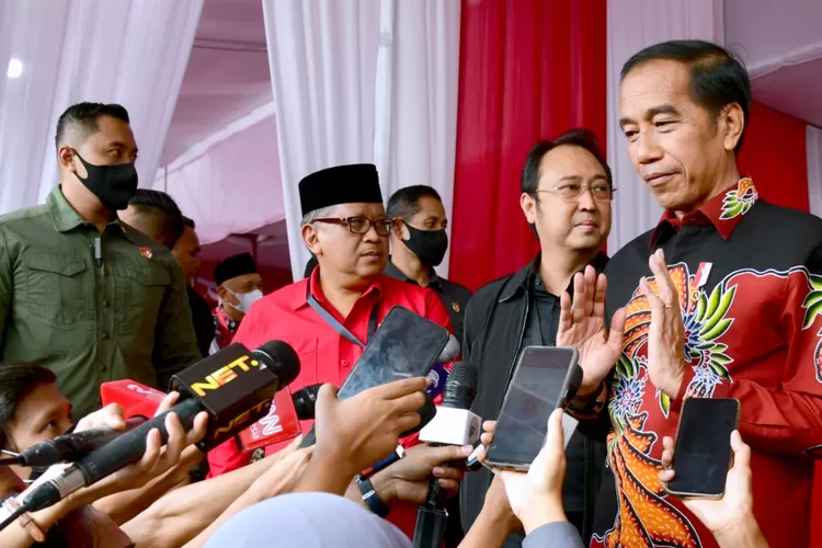 Presiden Joko Widodo atau Jokowi saat menanggapi penangkapan Gubernur Papua Lukas Enembe yang menjadi tersangka oleh KPK (Muchlis Jr - Biro Pers Sekretariat Presiden)