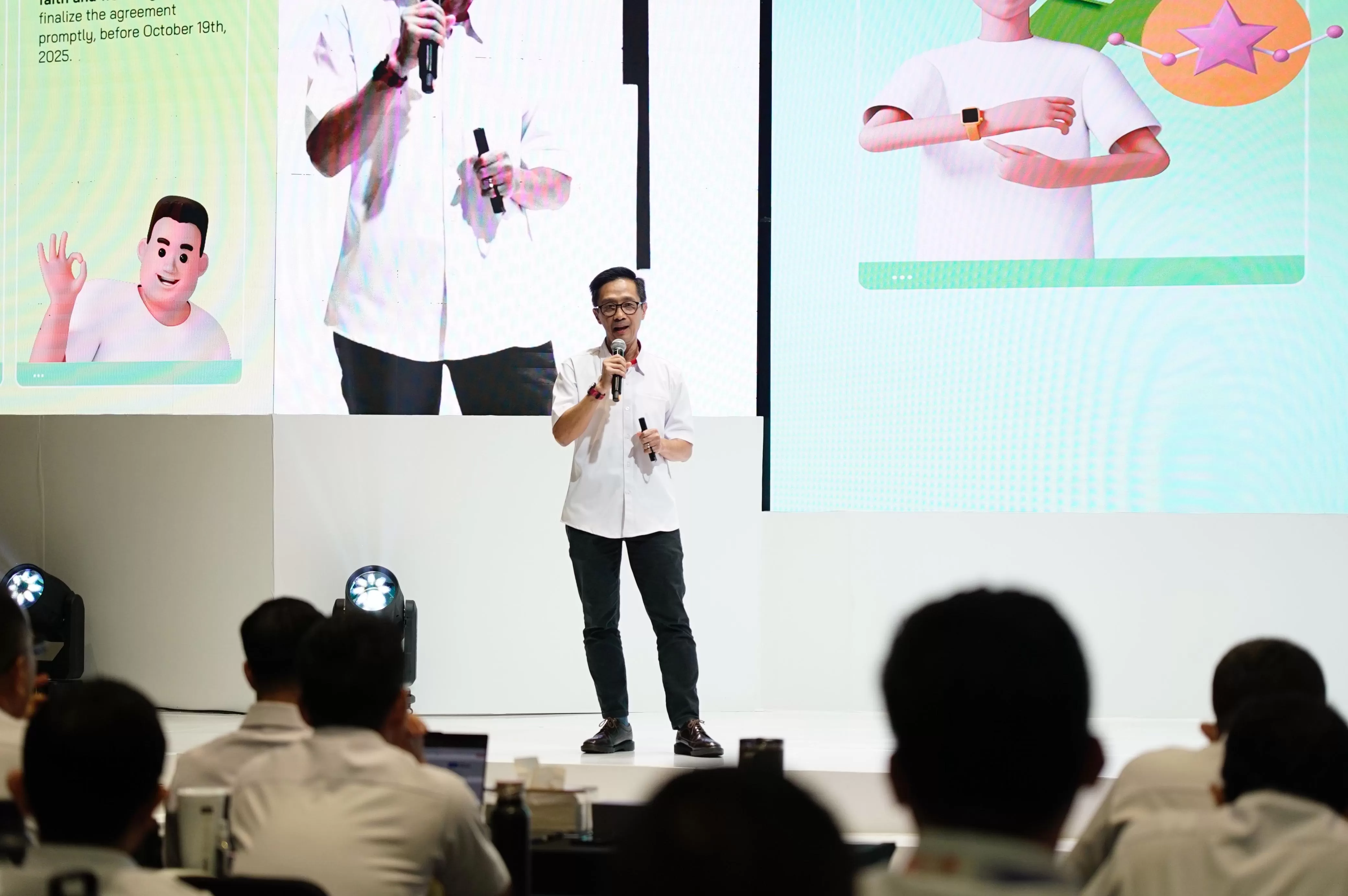 Direktur Human Capital Management Telkom Willy Saelan.