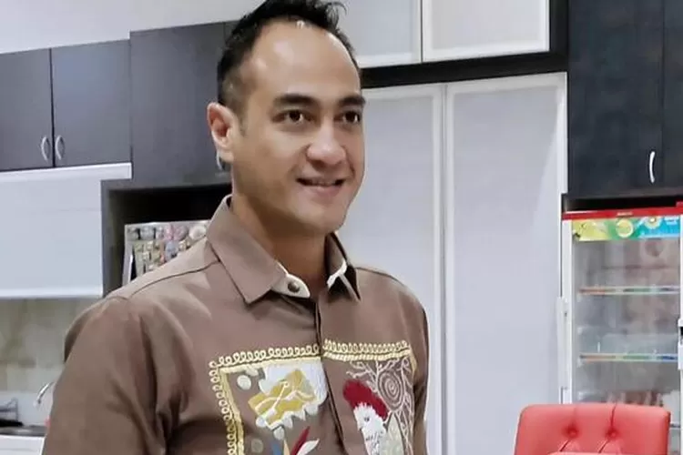 Ferry Irawan ungkap alasan kuliah di fakultas hukum (Instagram @ferryirawanreal)