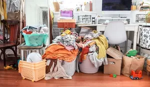 Tragis di Pati: Pria Ditemukan Meninggal di Rumah Penuh Sampah, Mengintip Potensi Hoarding Disorder