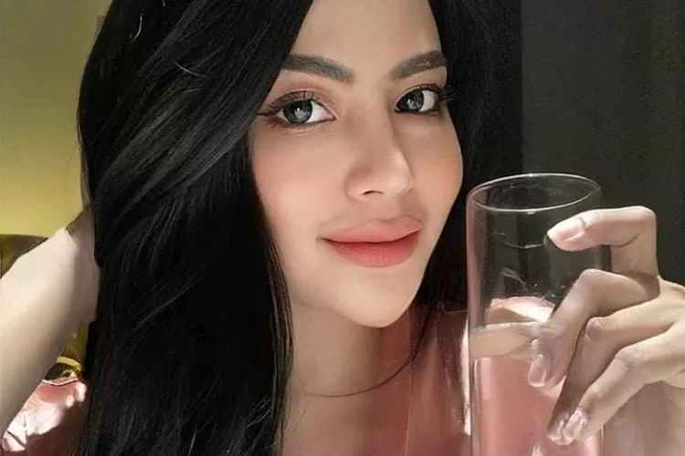 Profil Tisya Erni yang diduga selebgram TE.  (Istimewa)