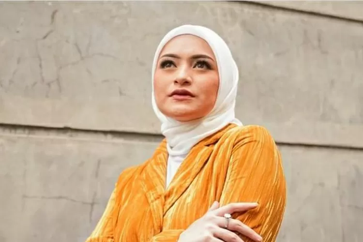 5 artis janda kaya raya di Indonesia, terbaru ada Nathalie Holscher yang dapat rumah/Nathalie Holscher (Instagram/@nathalieholscher)
