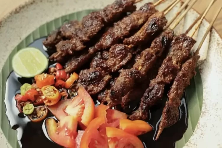 simak rekomendasi tempat makan sate di Klaten yang enak.