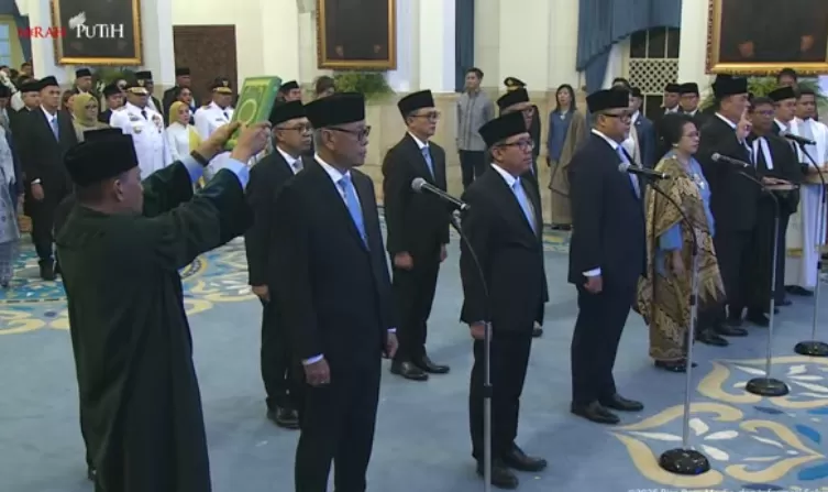 Presiden Prabowo Subianto secara resmi melantik sepuluh Duta Besar Luar Biasa dan Berkuasa Penuh (Dubes LBBP) serta satu Wakil Duta Besar (Wadubes).