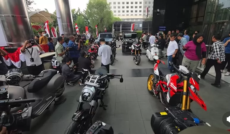 Sejumlah motor besar disita KPK dalam operasi tangkap tangan terhadap Wamenaker Immianuel Ebenezer. Dok: IG/ Fachmy.febryan