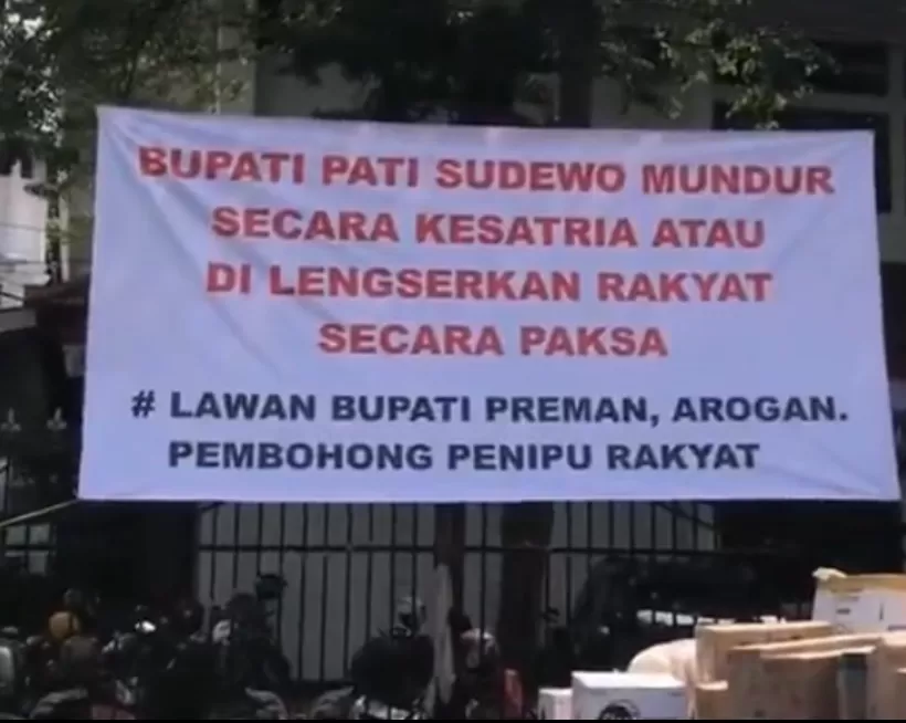 Aliansi Masyarakat Pati Bersatu memastikan tetap menggelar aksi unjuk rasa besar-besaran pada Rabu, 13 Agustus 2025.