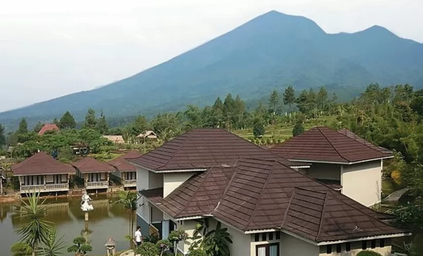 Pendakian ke puncak Gunung Salak, Jawa Barat, kembali dibuka untuk umum pada Selasa, 1 April 2025. (Dok: Instagram/ Halimun Salak Heritage).