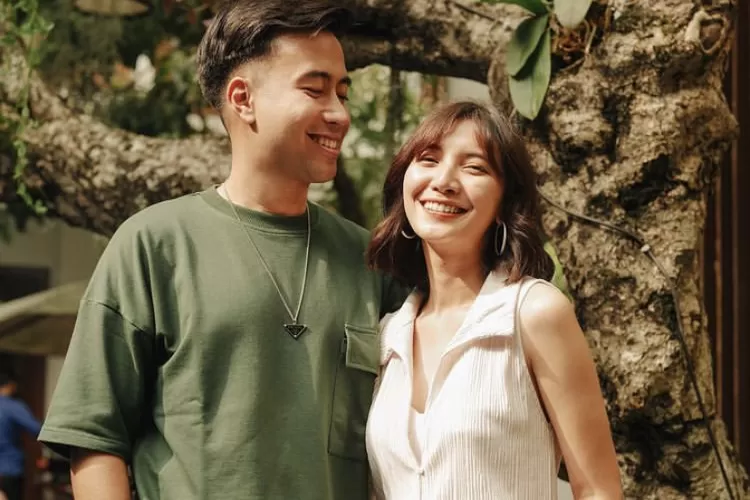 Sheila Dara ngaku gak pernah cek HP Vidi Aldiano. Foto/Instagram. (Foto/Instagram.)