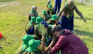 Kemah Hizbul Wathan di Pantai Pasir Putih Wates, Cara Seru Siswa SMK Muhammadiyah Belajar Islam Sambil Jaga Alam