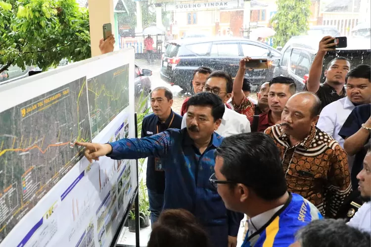 Menteri ATR/Kepala BPN menilai pengadaan tanah jalan tol Solo-Yogyakarta-Kulon Progo tahap I capai Rp2,29 triliun, meminta gunakan untuk hal produktif.