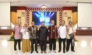 Bupati Tapsel Minta Pegawai Pemkab Terapkan Bahasa Indonesia dan Jangan Lupakan Bahasa Daerah