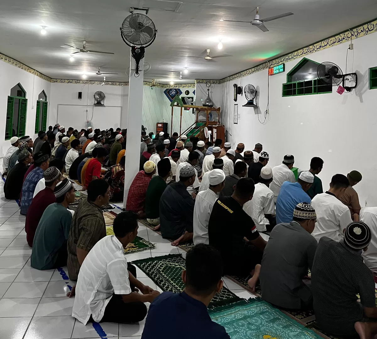 Warga Binaan Lapas Muara Teweh Saat Sholat Tarawih berjamaah
