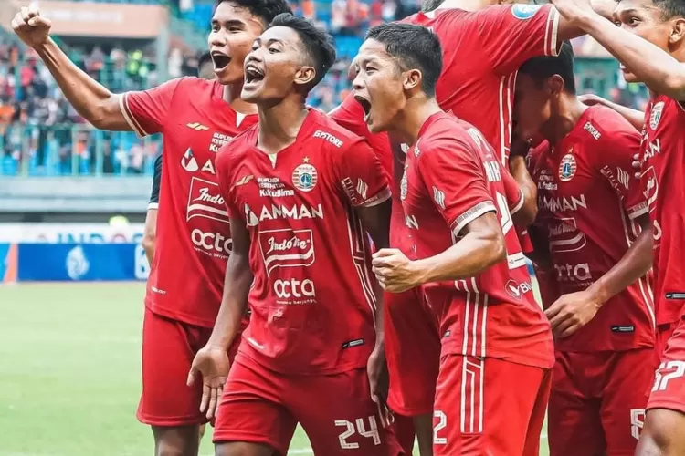 Selebrasi para pemain Persija setelah mencetak gol ke gawang PSM Makassar di Stadion Candrabhaga beberapa waktu lalu. (Instagram / @persija)