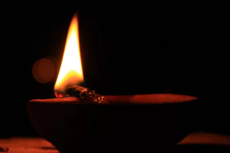 Ini dia tanda bila rumah anda sudah terkena kiriman sihir dan santet (Pexel/ Akshay Kumar)