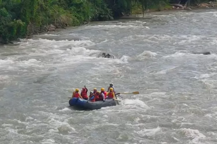 Jambore Arus Deras Sungai Rongkong (dok. klikanggaran)