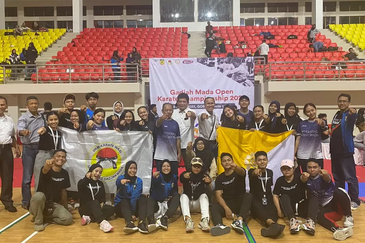 Kontingen Karate UGM meraih 29 medali dalam Gadjah Mada Open Karate Championship 2023 di GOR Pancasila pada 2-4 Juni 2023. (Foto: Dok. UKM Karate UGM)