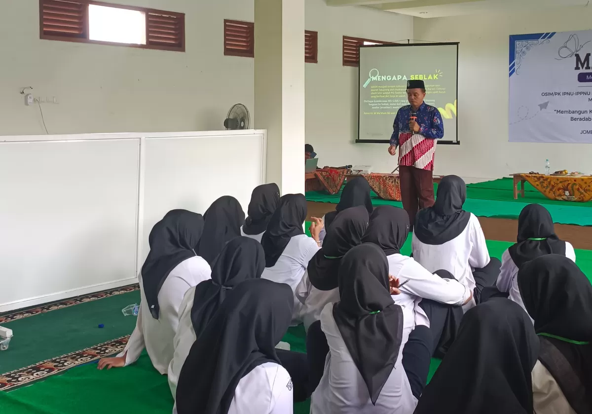 Peserta sedang mengikuti paparan yang disampaikan narasumber. (SketsaNusantara.id)