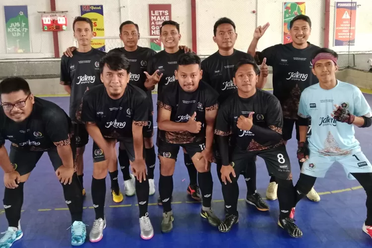 Tim futsal Siwo PWI Jateng u-27 berhasil menang di laga pertama. (PWI Jateng)