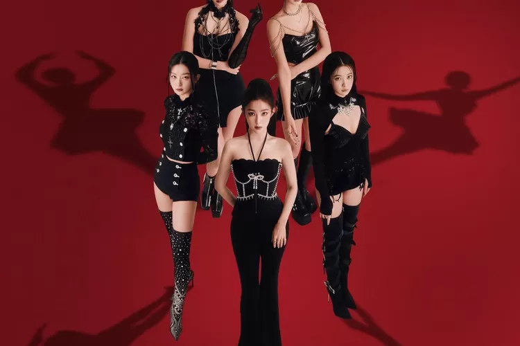 Red Velvet siap menggelar konser bertajuk 'Red Velvet 4th Concert: R to V.' (Soompi)