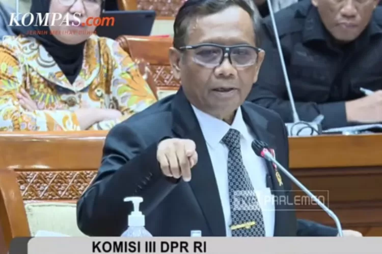 Mahfud MD Marah Besar Gegara Mic DPR Mati Saat Bahas Transaksi Janggal ...