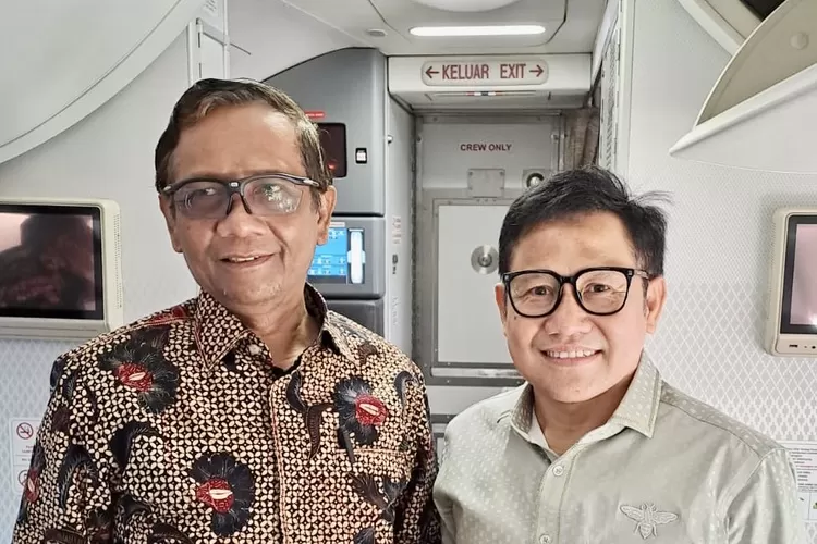 Momen kebersamaan Menko Polhukam Mahfud MD dengan Ketua Umum PKB Muhaimin Iskandar atau Cak Imin saat berangkat ke Yogyakarta, Selasa 16 Mei 2023. (@mohmahfudmd - Twitter)