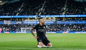 Hasil Huddersfield vs Man City: Foden dan Savinho Bawa The Citizens Lolos di Carabao Cup