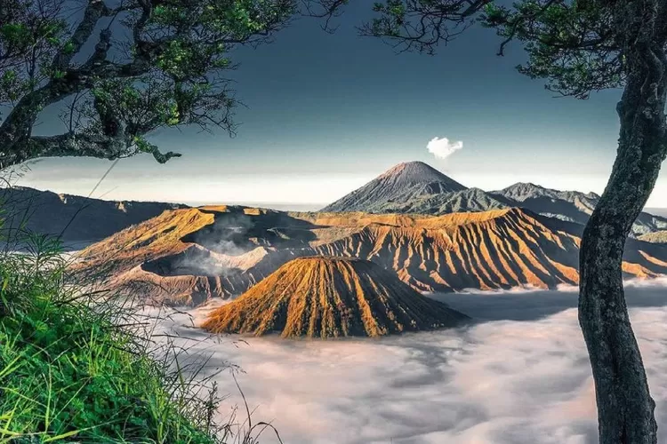Tips dan Momen Terbaik Foto di Gunung Bromo, Dapatkan Hasil Terbaik Tanpa Merusak Alam dan Anti Kebakaran  (instagram.com/@panorama.malang)