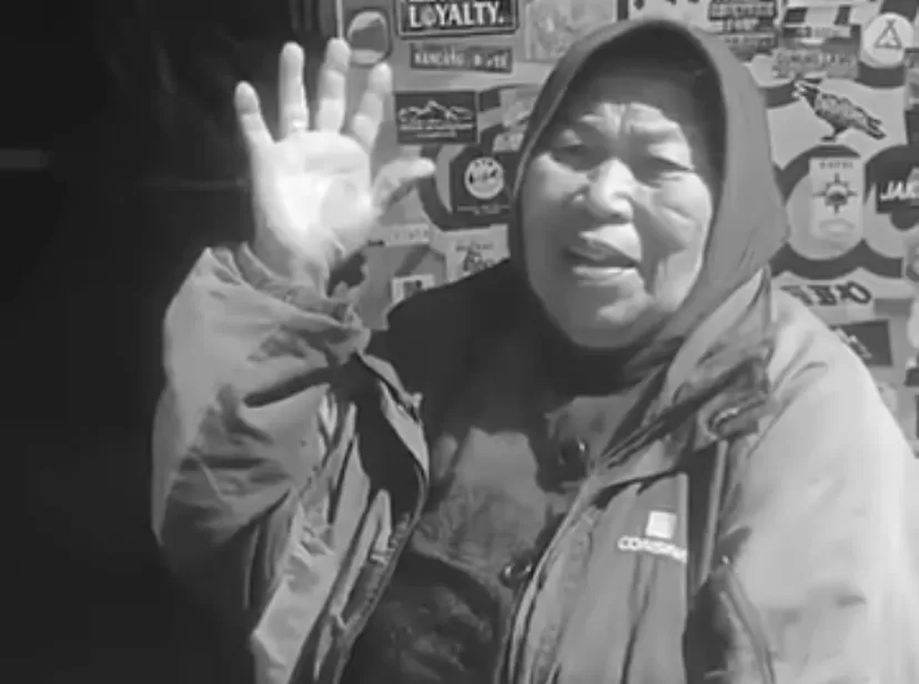 Wakiyem atau Mbok Yem, sosok legendaris bagi pendaki Indonesia telah berpulang pada Rabu, 23 April 2025, pada usia 82 tahun.
