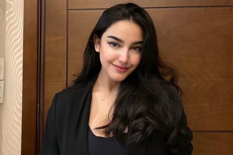 Profil Cassandra Angelie, Pemeran Vera Sinetron Ikatan Cinta yang Bikin Laki-laki Mabuk Kepayang (instagram @cassangelie)