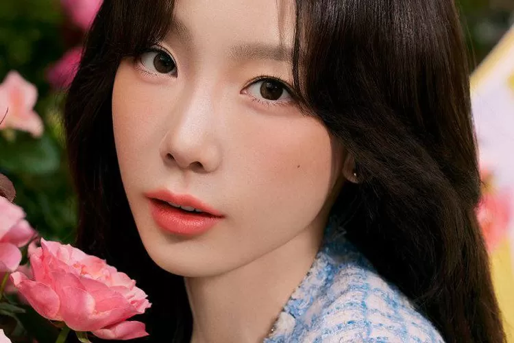 Taeyeon SNSD (Sumber: @TAEYEONsmtown)