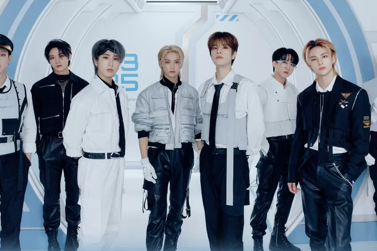 Stray Kids raih penjualan album tertinggi untuk '5 STAR' (Twitter @Stray_Kids)