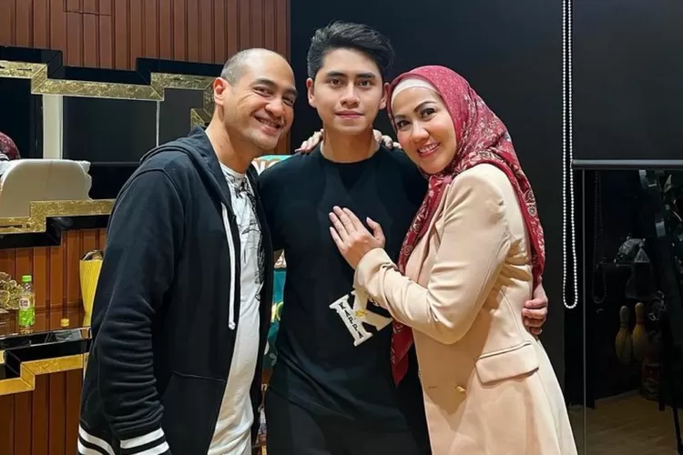 Athalla Naufal bahas soal ibunya disebut pukuli diri sendiri. Foto/Instagram. (Foto/Instagram.)