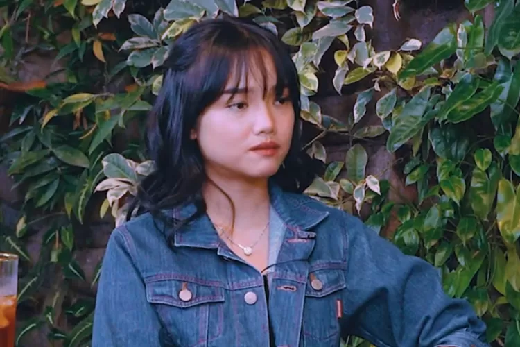 Masih Menyimpan Rasa, Fuji Ungkapkan Tidak Menutup Kemungkingkan Balikan dengan Thariq Halilintar (Gorajuara.com/dok: Tangkapan Layar YouTube CURHAT BANG Denny Sumargo)