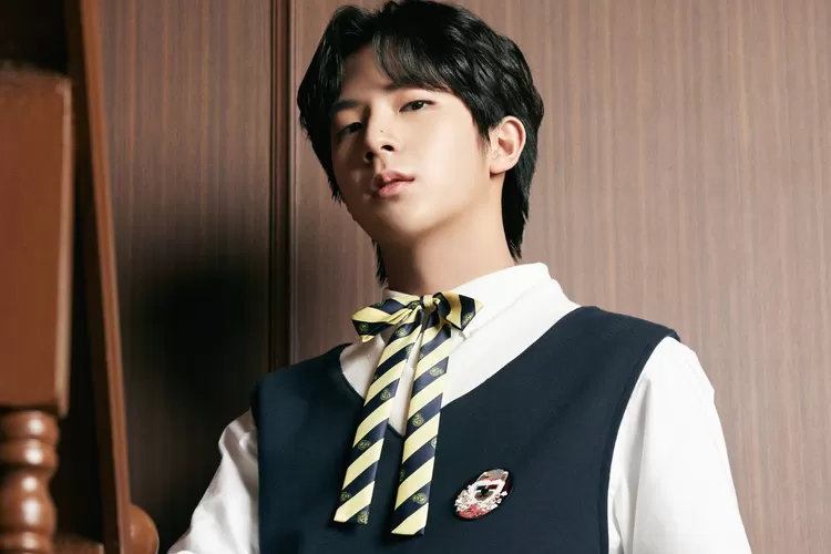 Y Golden Child akan segera wajib militer (Woollim Entertainment)