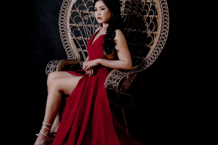 Yuni Andini, model dan penyanyi asal Kota Bogor. (dok pribadi)