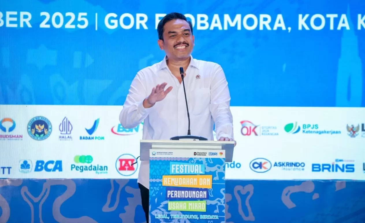 Menteri UMKM Maman Abdurrahman saat ajang Festival Kemudahan dan Pelindungan Usaha Mikro di Kupang, Rabu, 29 Oktober 2025