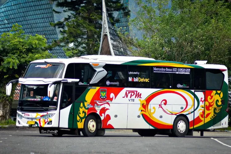 Mengapa bus Sumatera kok pakai mesin Eropa, sedangkan truk pakai chasis Hino (Instagram @ryan_ardiansyah_lubis)