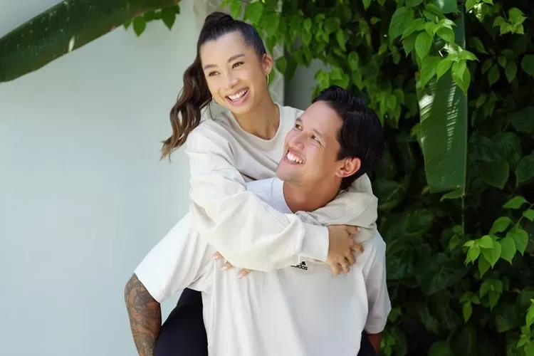 Irfan Bachdim nganggur tidak ada job, sang istri Jennifer jadi tulang punggung keluarga (Instagram @jenniferbachdim)